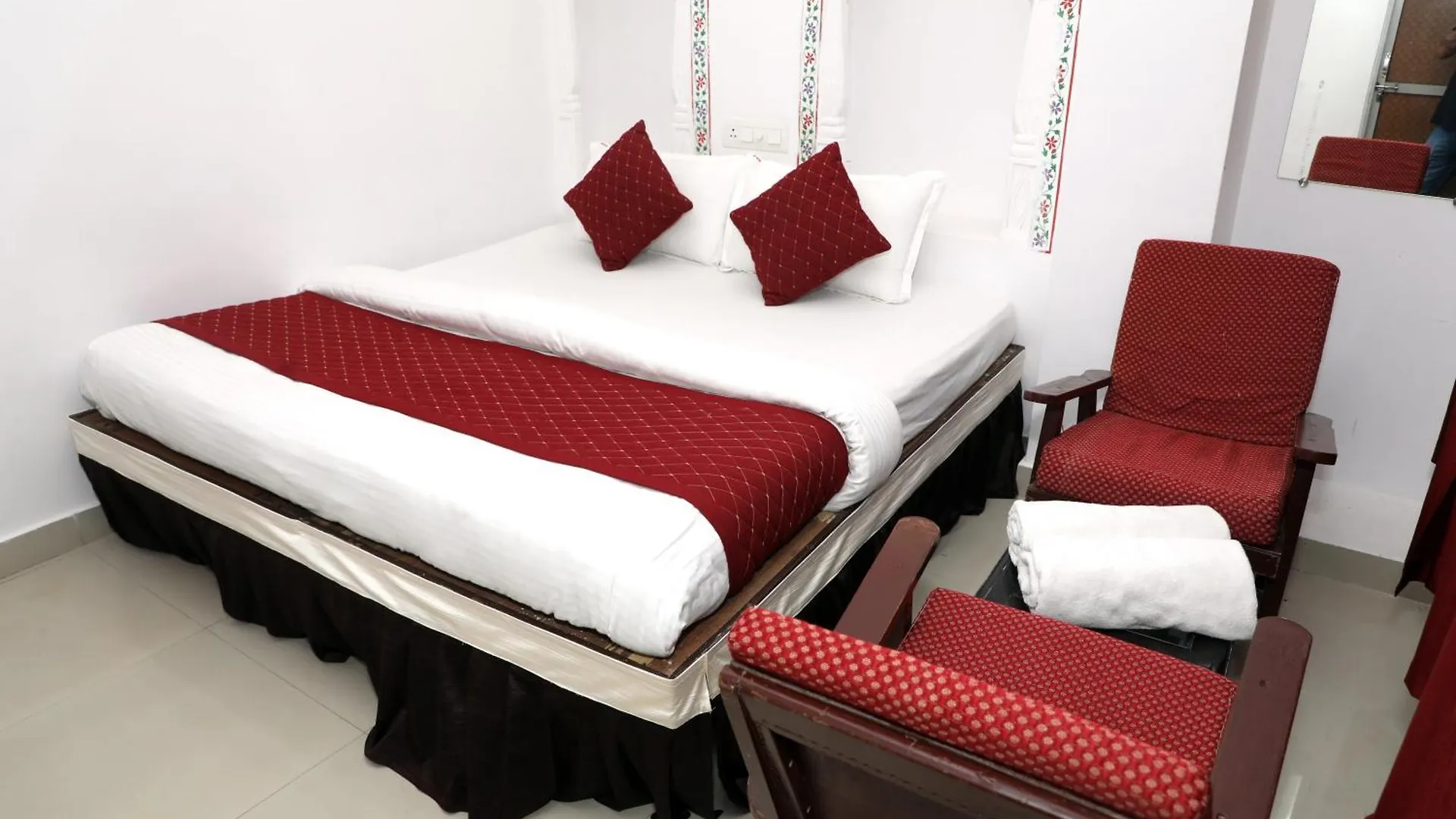 Hostel The Mama Hotel - Rooms And Dormitory Udaipur